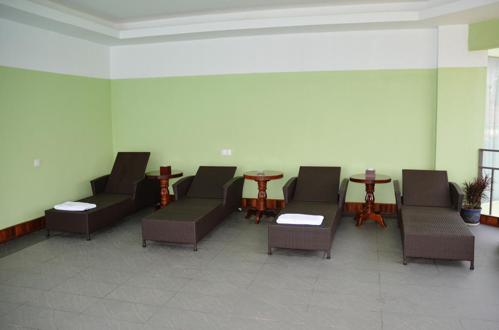 High Sky Hotel Phnom Penh Exterior photo