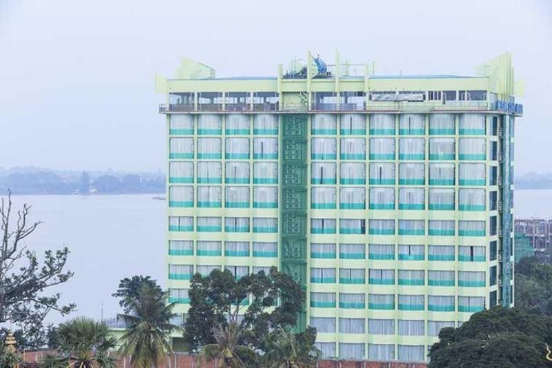 High Sky Hotel Phnom Penh Exterior photo